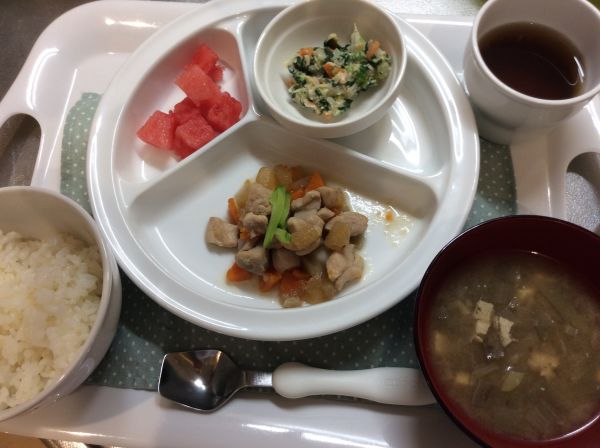 筑前煮 常食畑のなすときゅうりを使っています