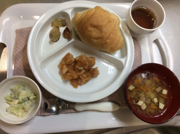 鶏もも肉のトマトソース煮 常食