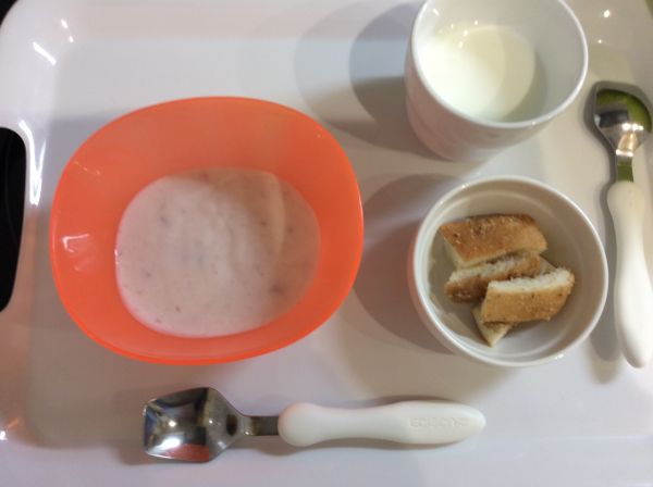 ジャムヨーグルト、手作りラスク 離乳食完了期