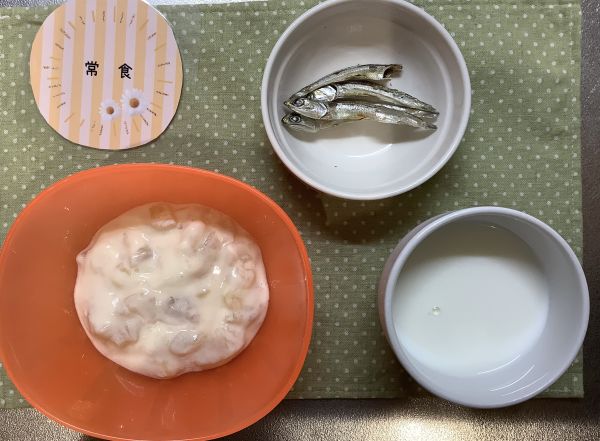 桃ヨーグルト、食べる煮干し常食