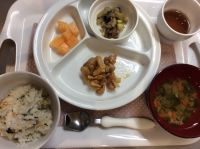 鶏肉とじゃが芋の甘辛煮畑のナスを使っています🍆 常食