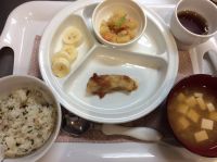 かれいの梅照り焼き 常食みそ汁に畑のなすが入っています。常食