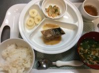 さばのみそ煮 常食本日の給食に畑の大根とにんじんが入っています。