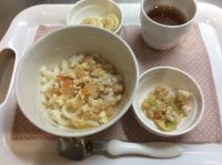 みそうどん畑のキャベツ、にんじん、長ネギを使っています