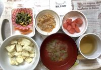 豚肉のポテト煮離乳食後期スープに畑のピーマンが入っています。