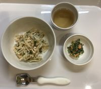 炒めうどん、小松菜のきな粉和え常食