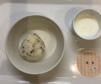 （おやつ）こんぶおにぎり常食